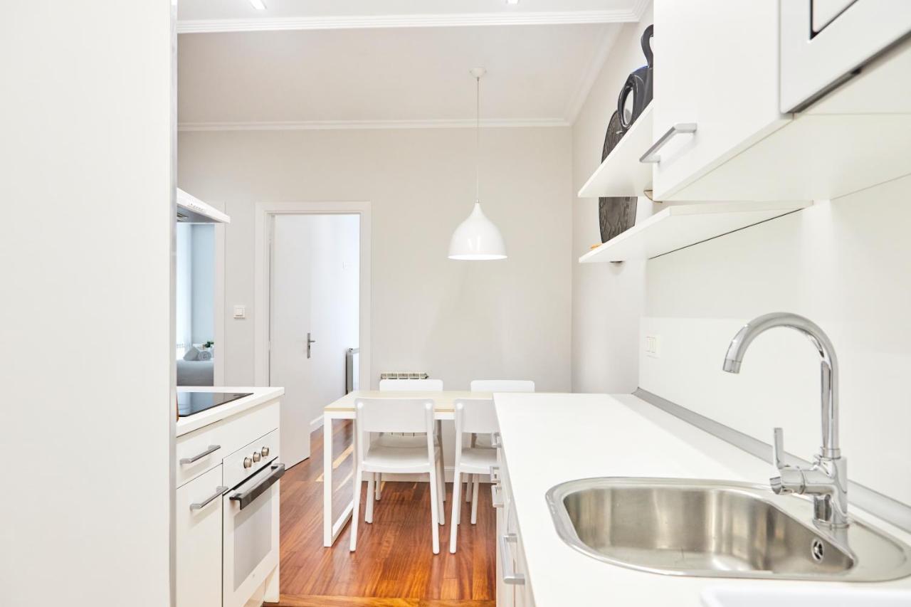 San Martin Apartment By Basque Homes ซานเซบาสเตียน ภายนอก รูปภาพ